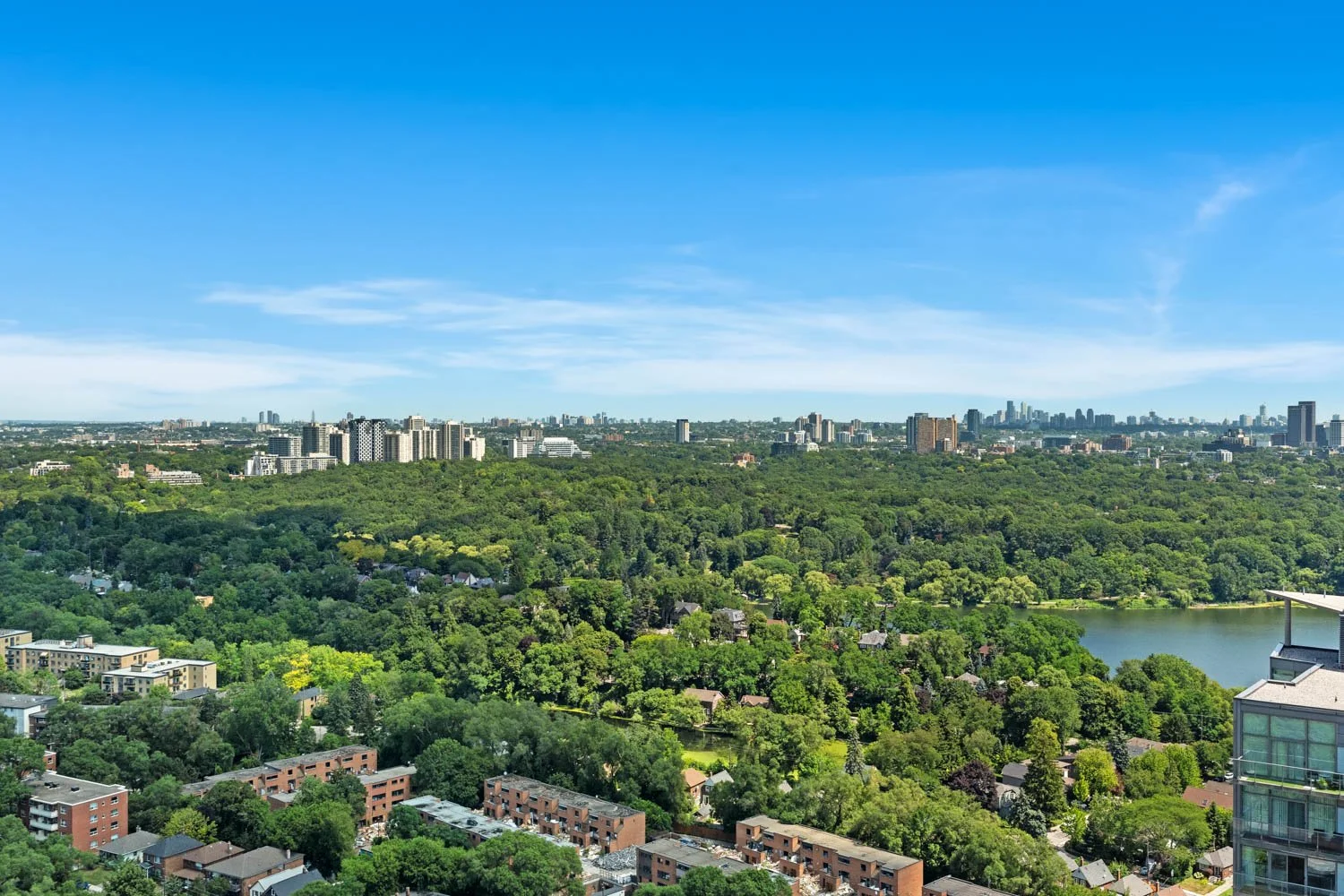 105 The Queensway_029.jpg
