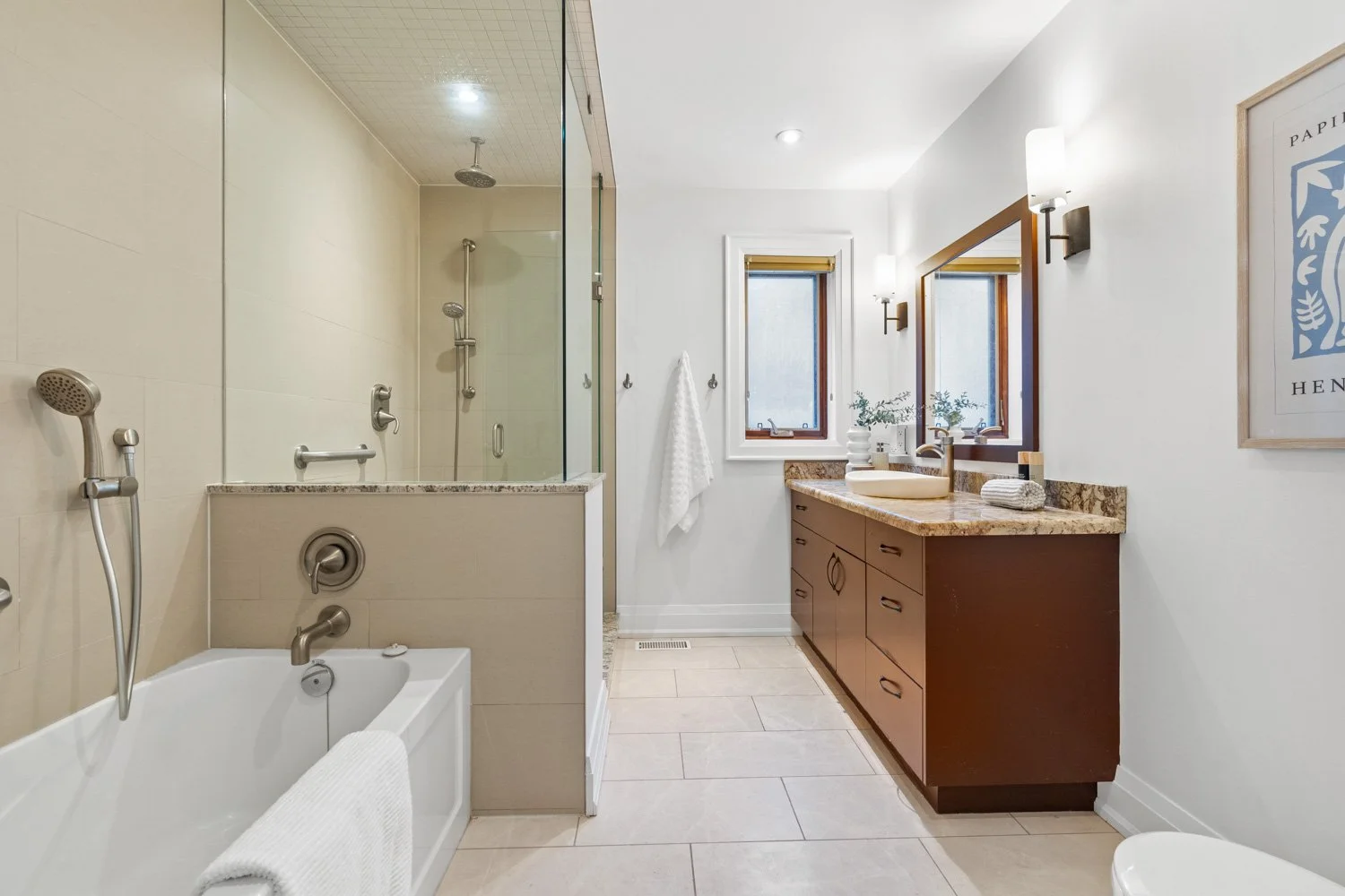 474 Armadale Ave_030.jpg