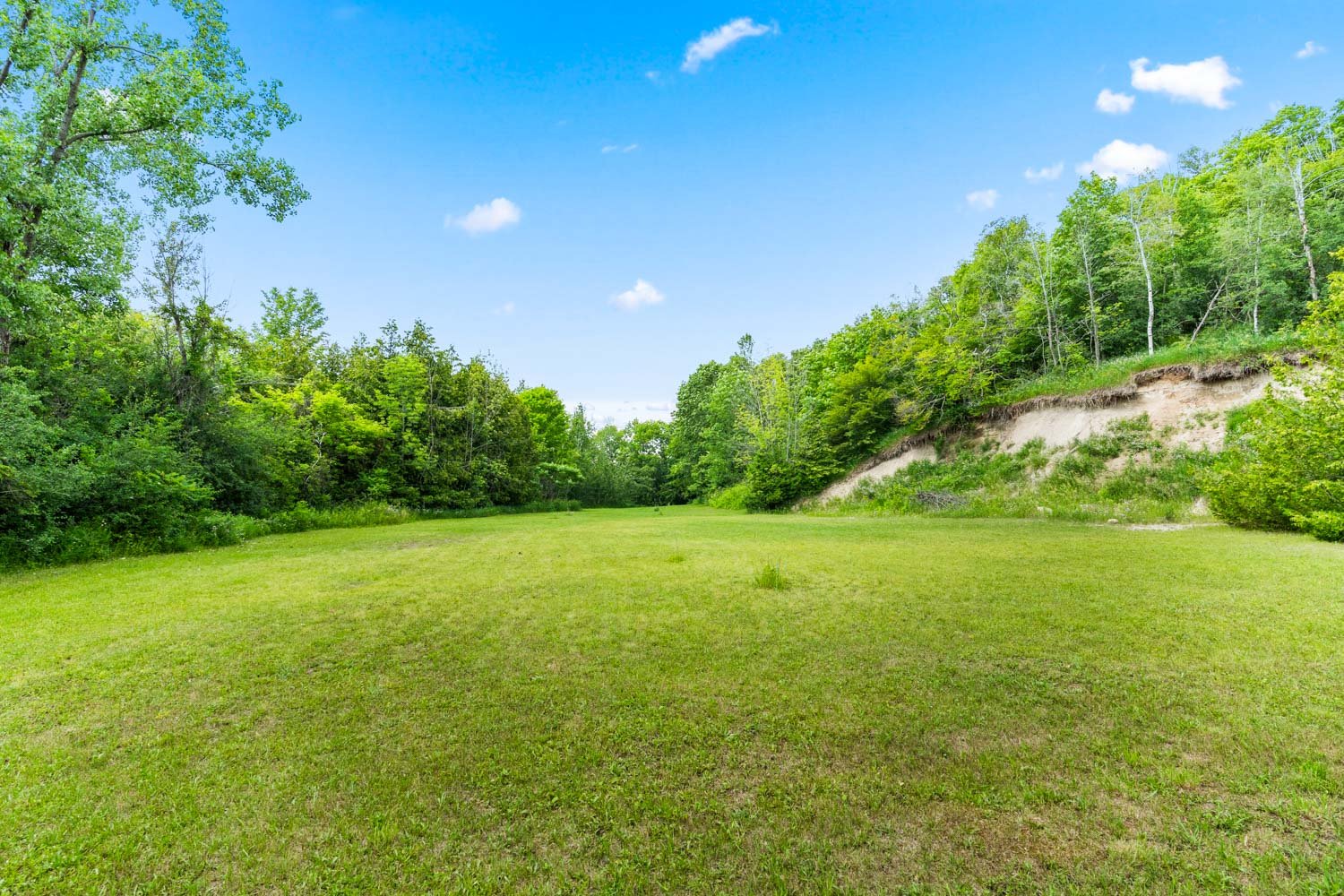 208 Ski Hill_091.jpg