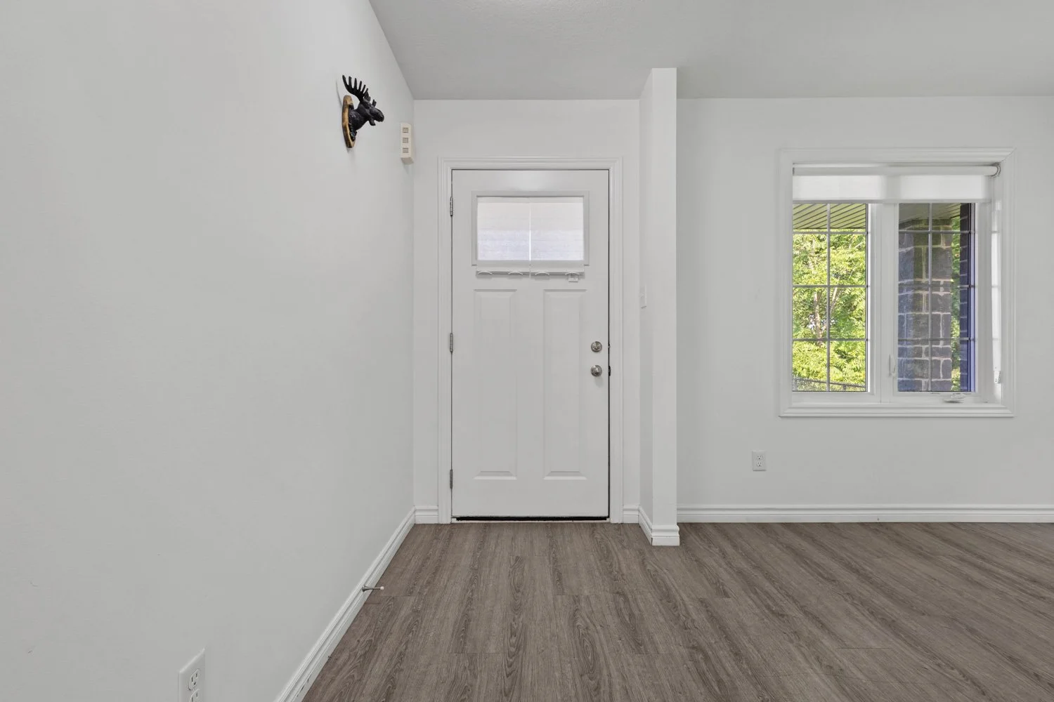 91 Woodedge circle_004.jpg