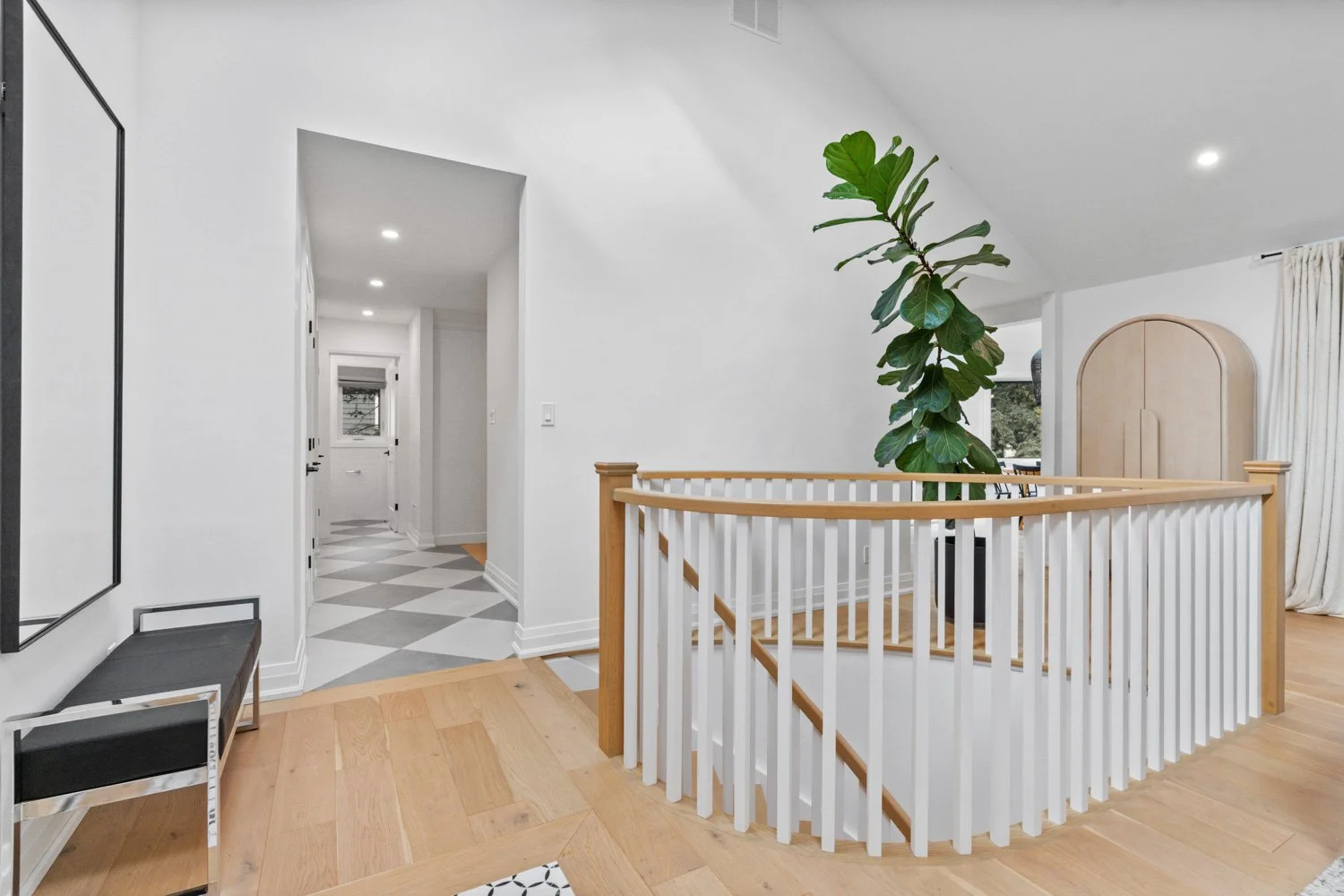 78 Main St_006.jpg