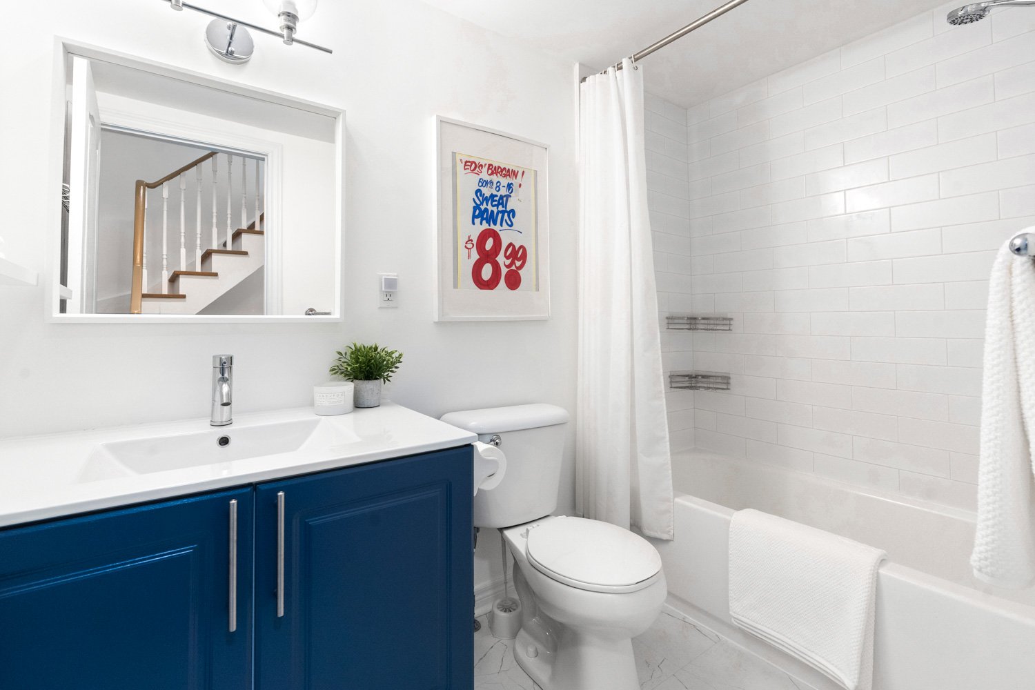 8 Grogan Mews_029.jpg