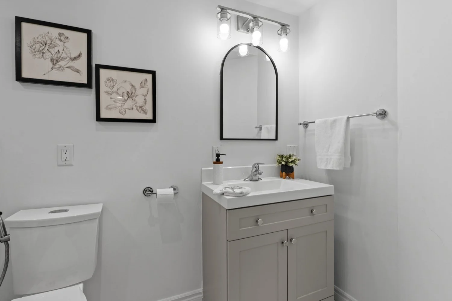 109 Kennedy Ave_048.jpg