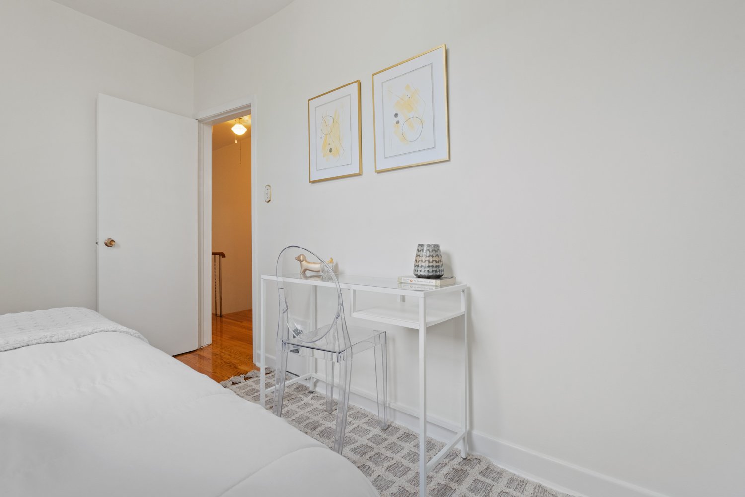 921 Lansdowne_027.jpg