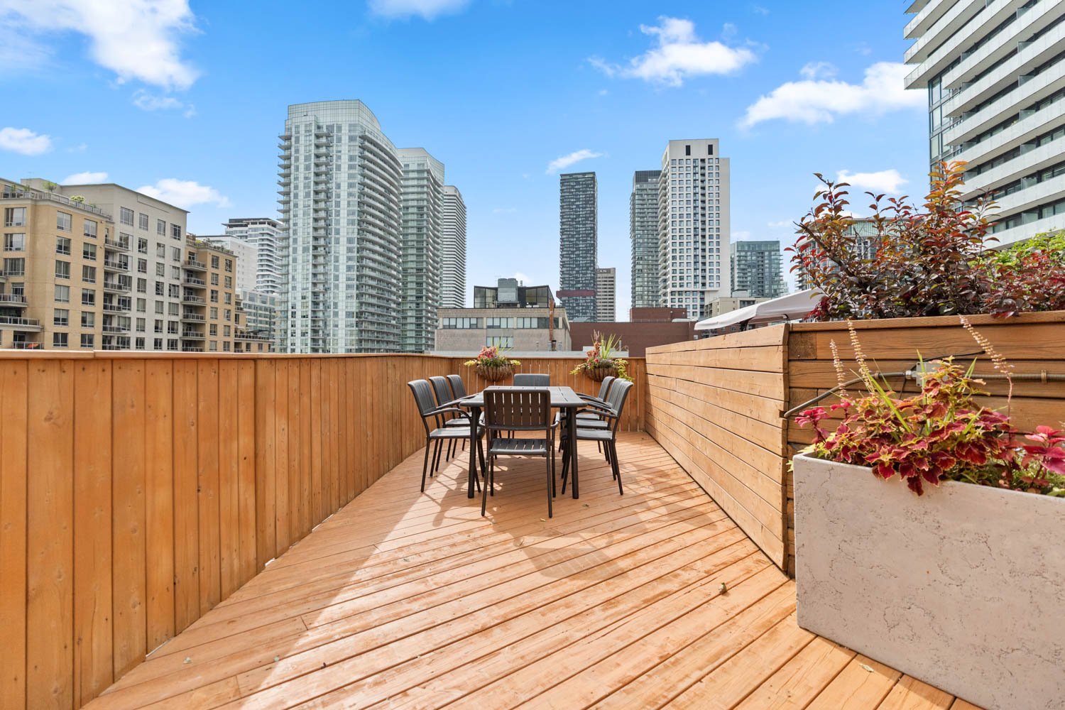 188 Eglinton_044.jpg