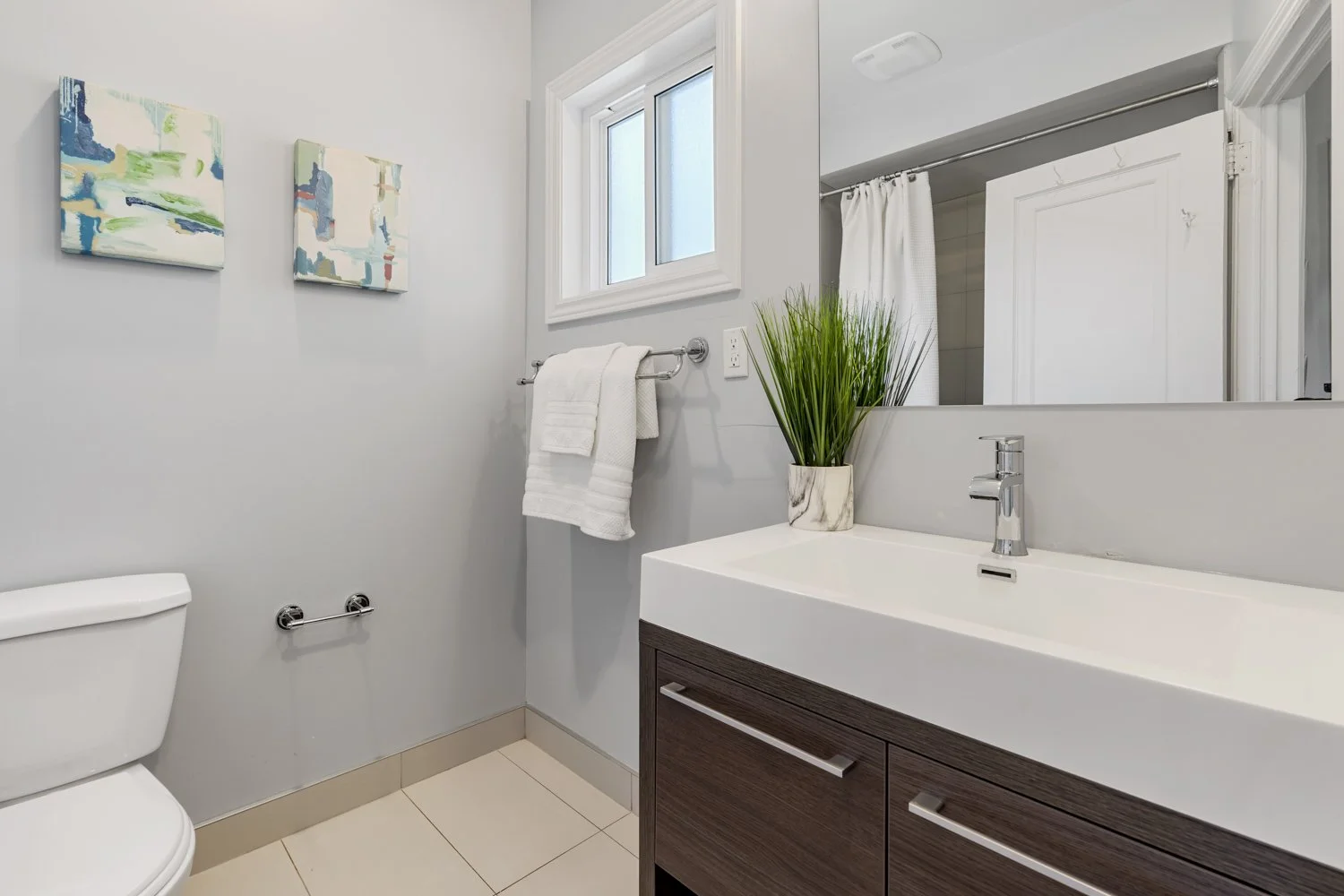 278 Montrose_037.jpg