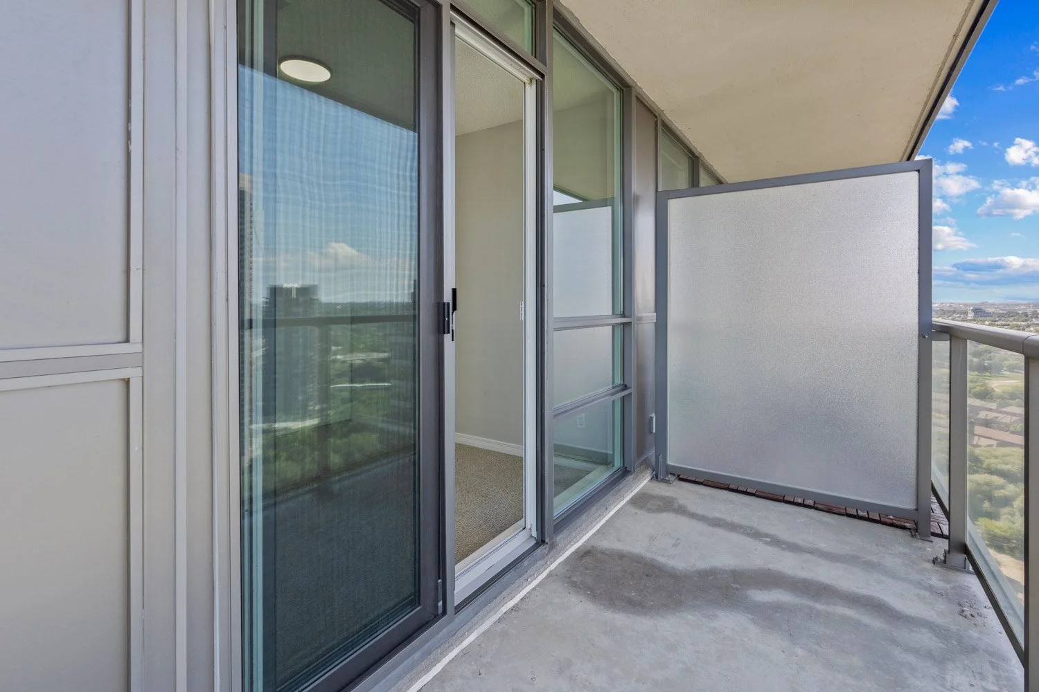 2240 Lakeshore #3006_073.jpg
