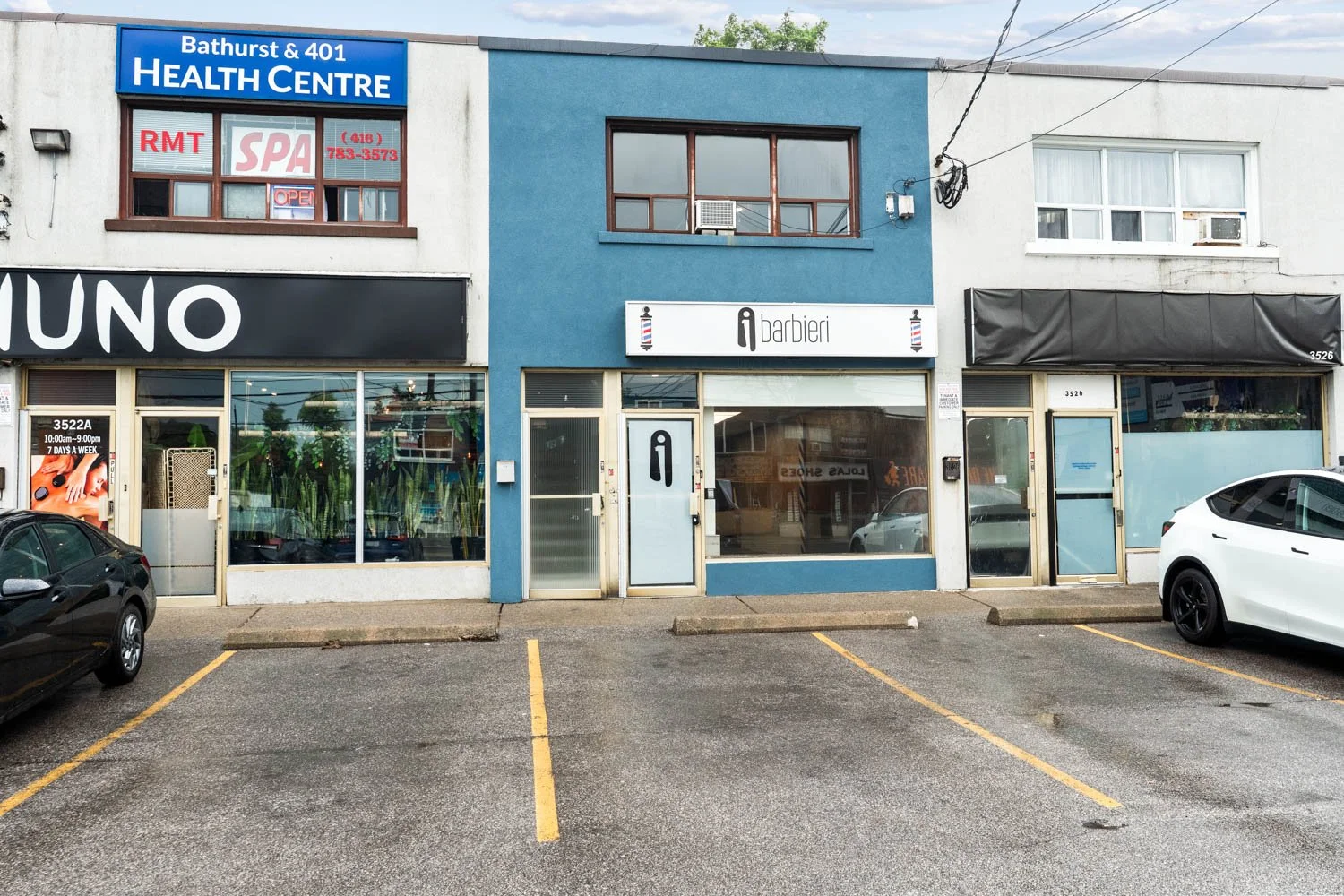 3524 Bathurst St_002.jpg