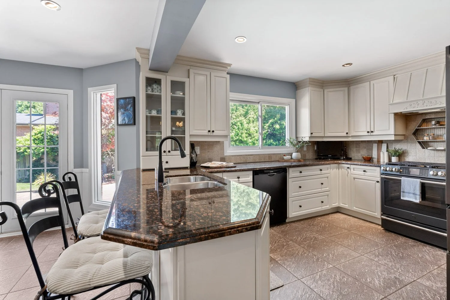 1291 Windrush Drive_011.jpg