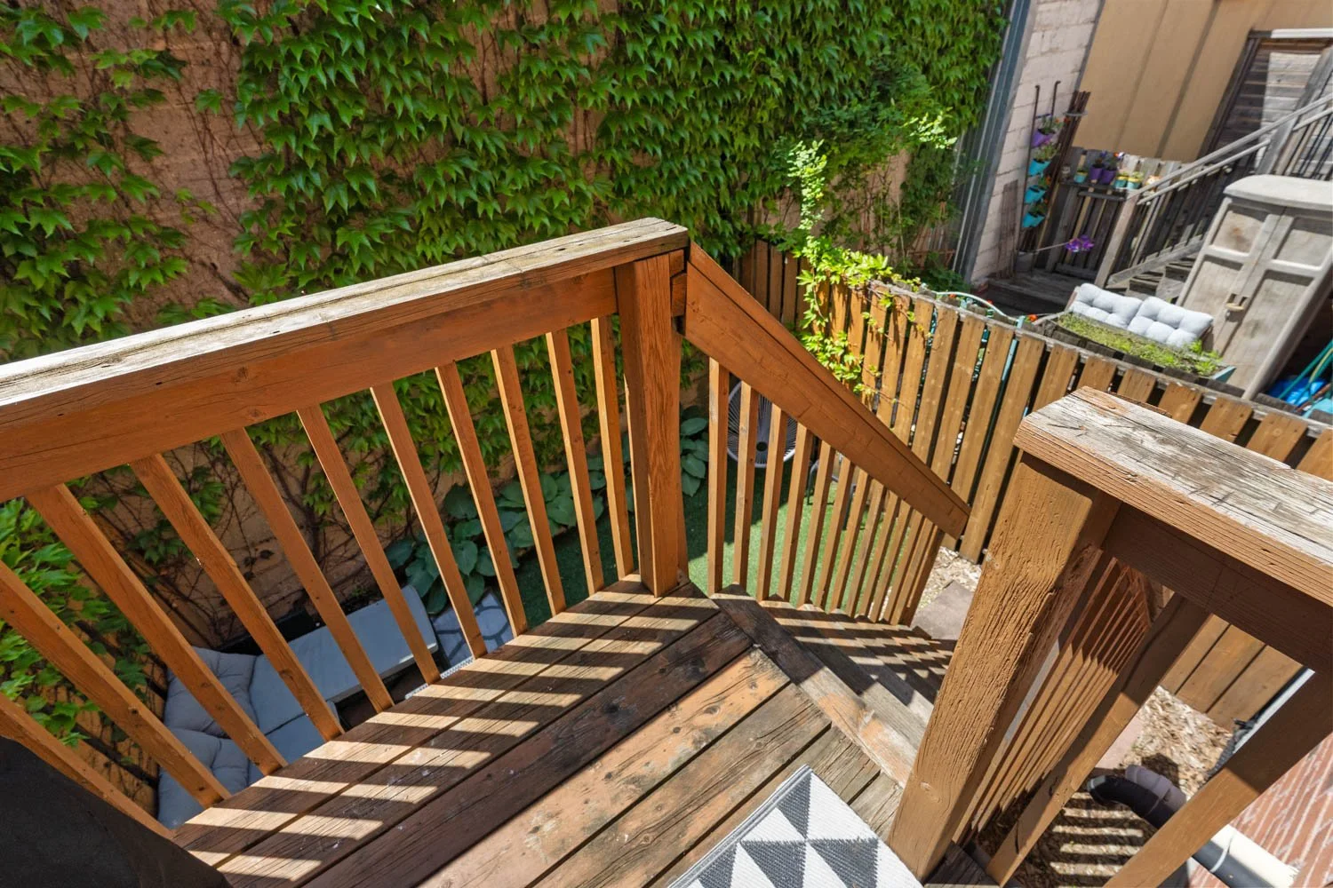 8 Grogan Mews_034.jpg