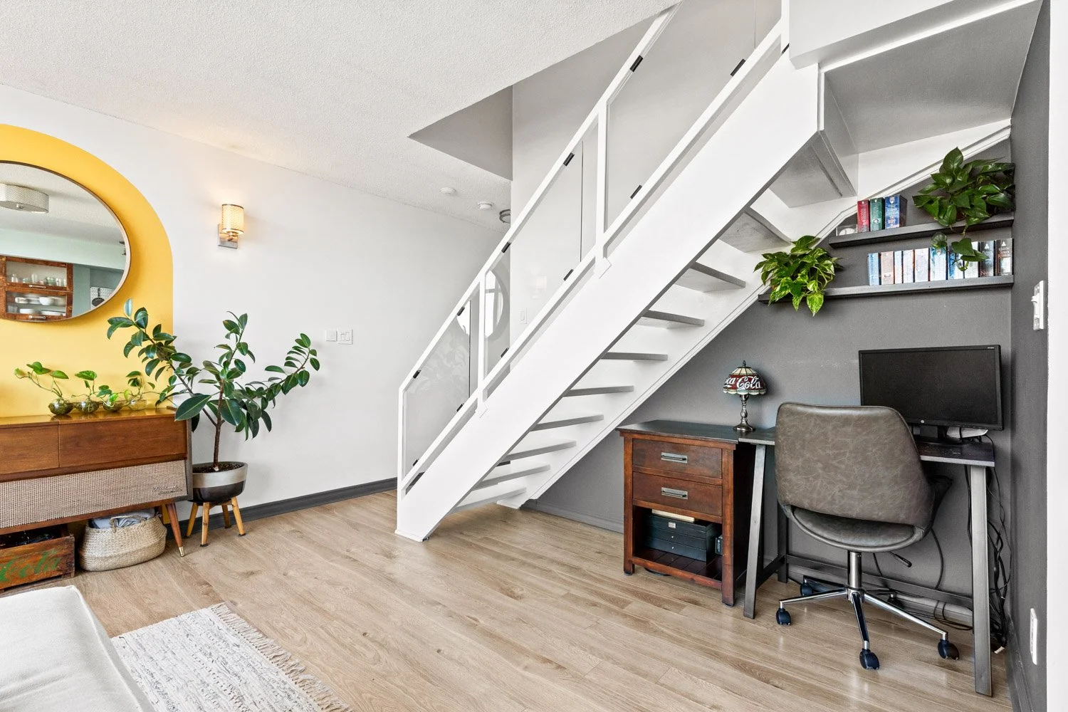 200 Manitoba_009.jpg