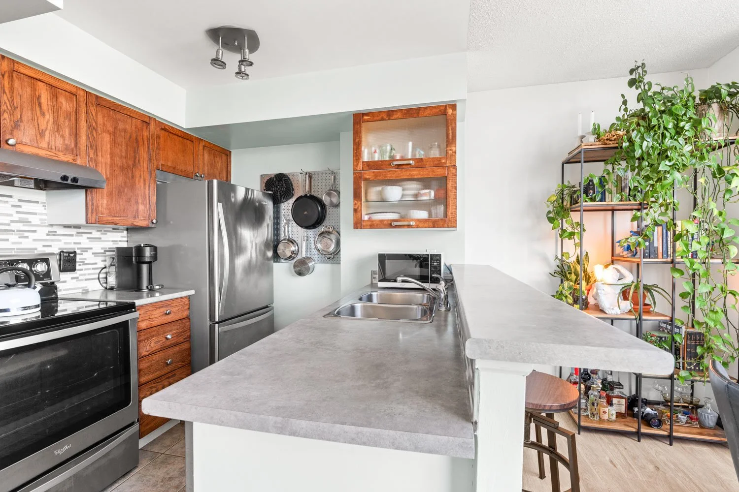 200 Manitoba_012.jpg