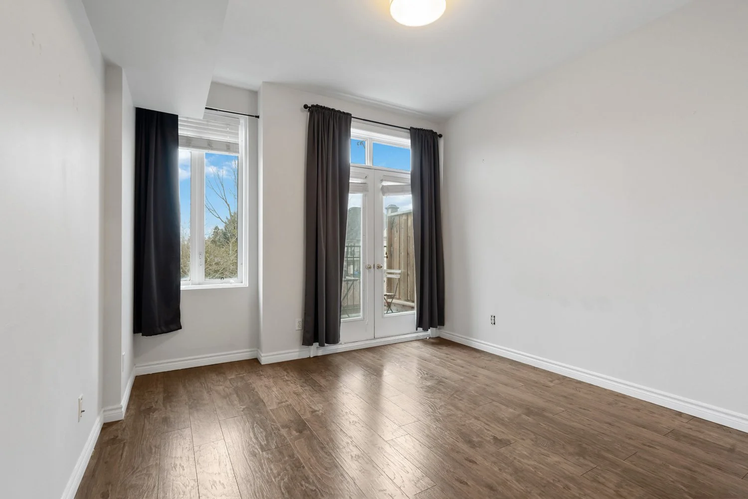 3531 lakeshore_017.jpg