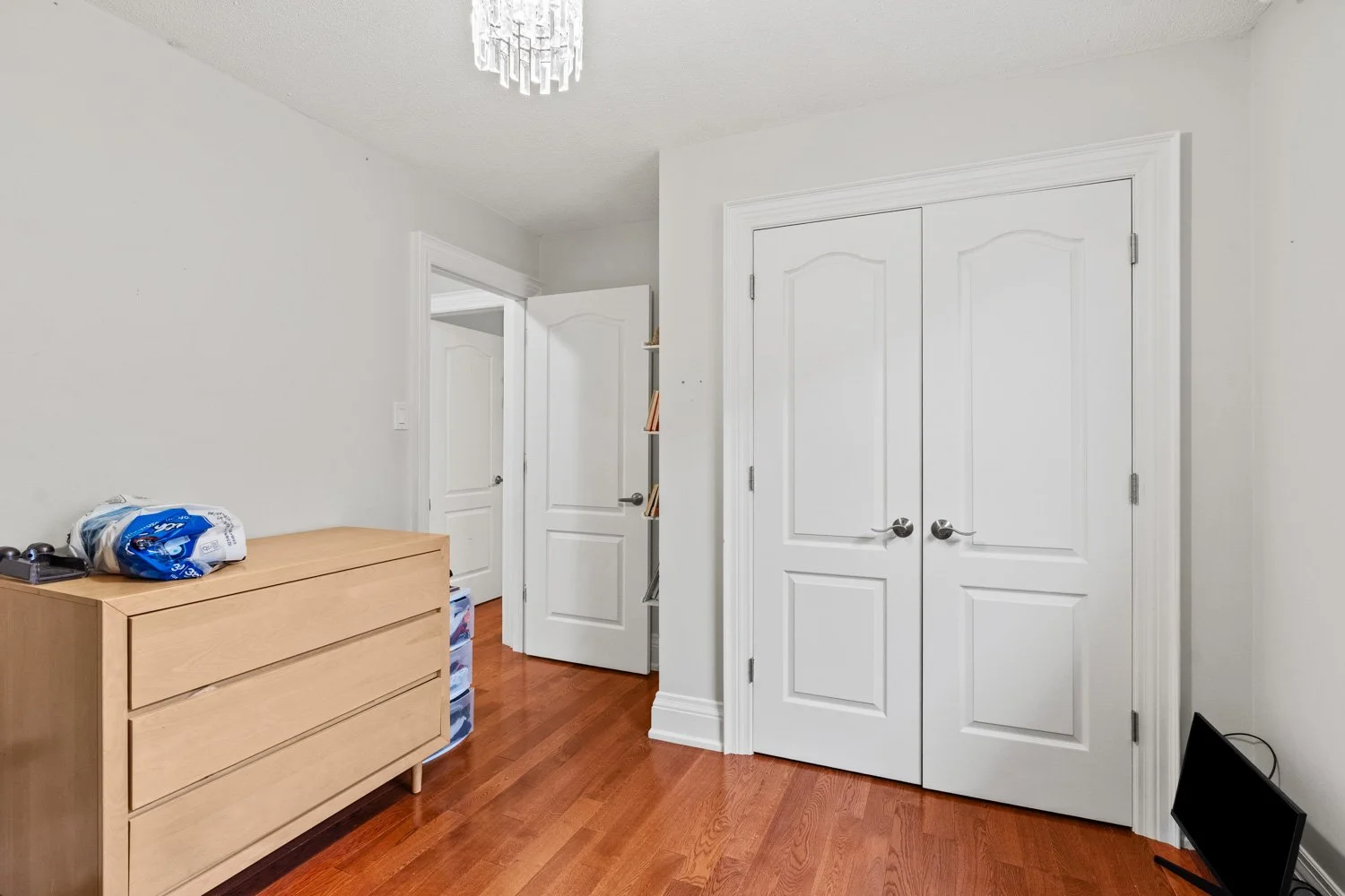 388 Brownridge_023.jpg