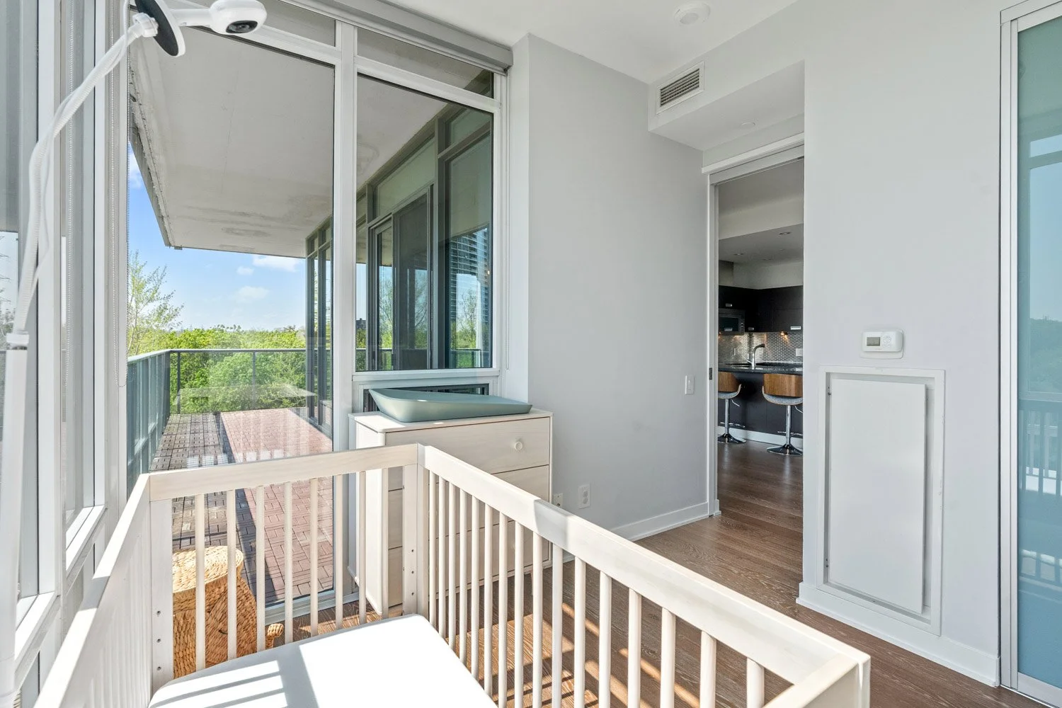 88 Parklawn_030.jpg