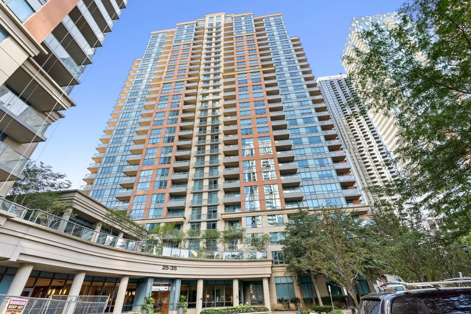 35 Viking Lane_001.jpg