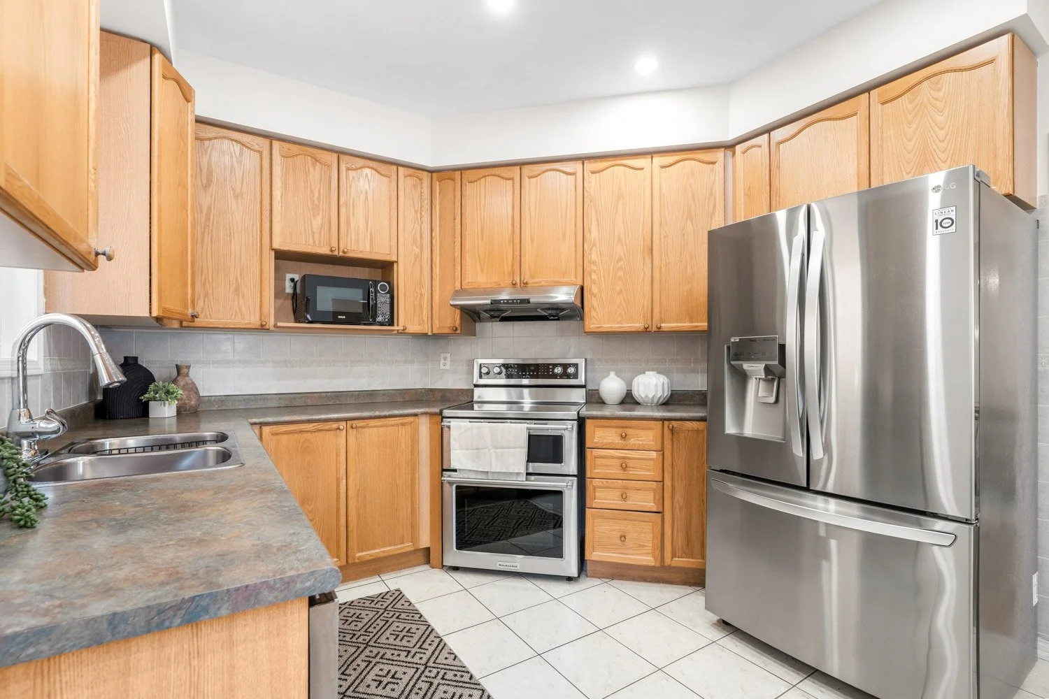 4773 Yorkshire avenue_015.jpg