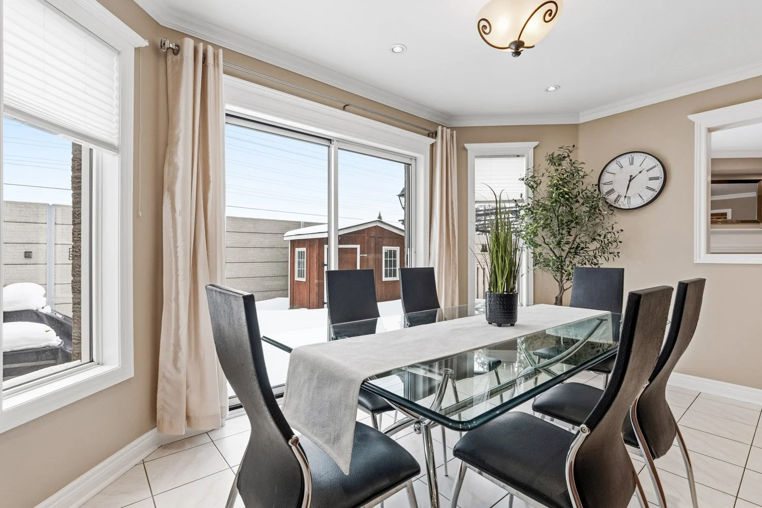 182 Waterbury_008.jpg