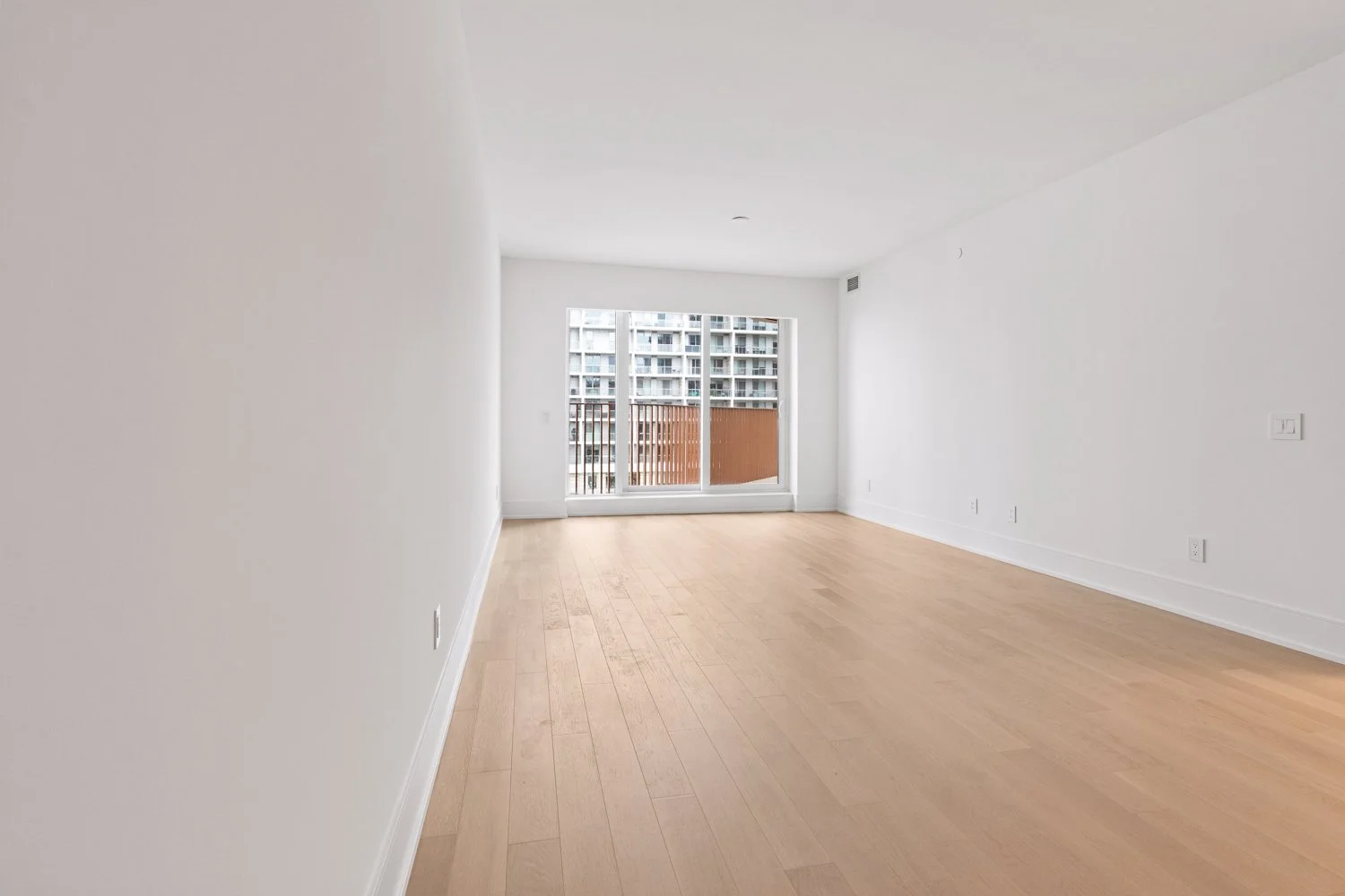 155 Merchants_024.jpg