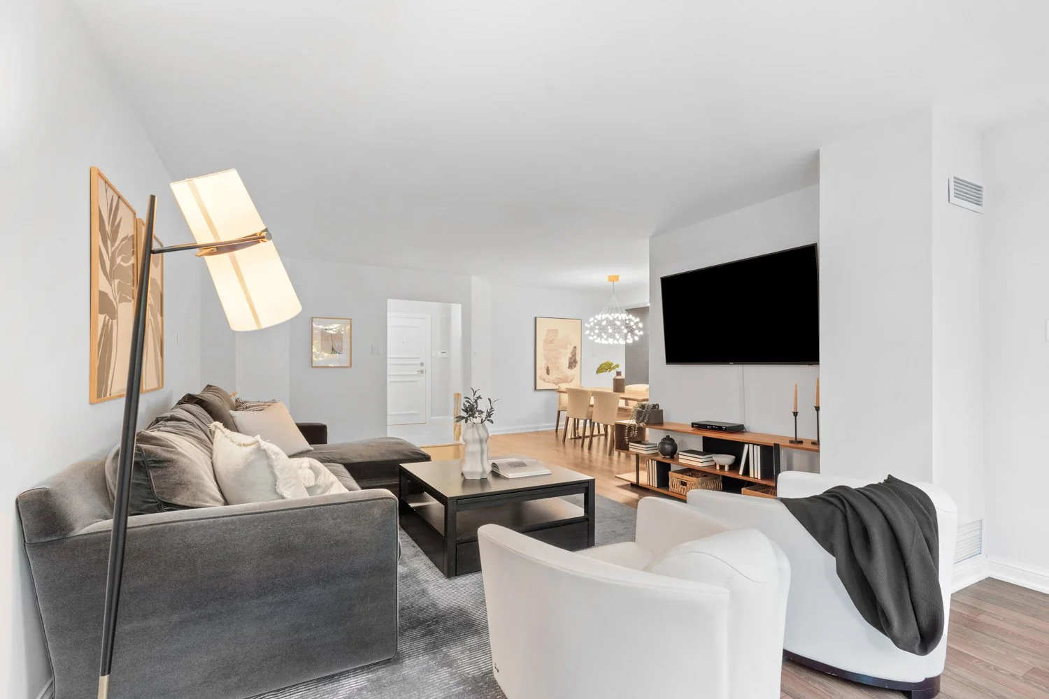 3800 Yonge_006.jpg