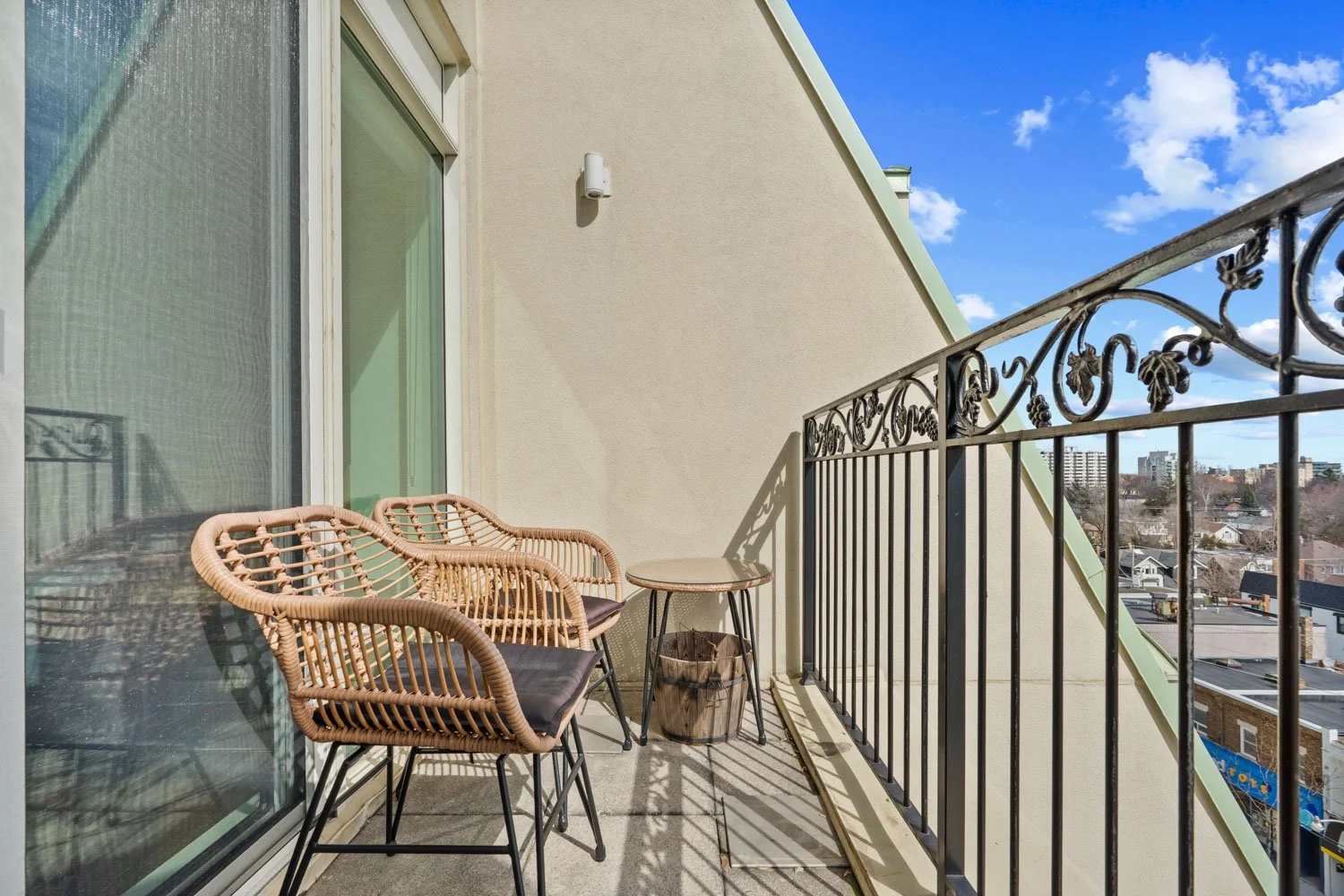 650 Mt Pleasant_039.jpg