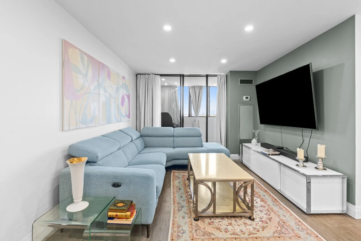 133 Torresdale Ave_010.jpg