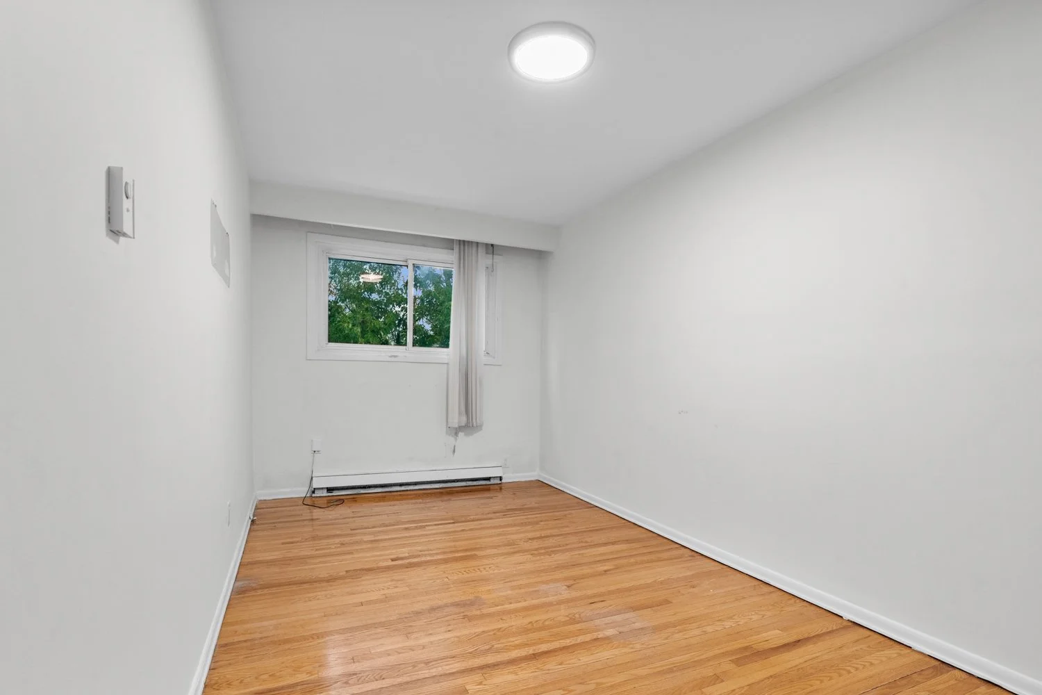 3524 Bathurst St_040.jpg