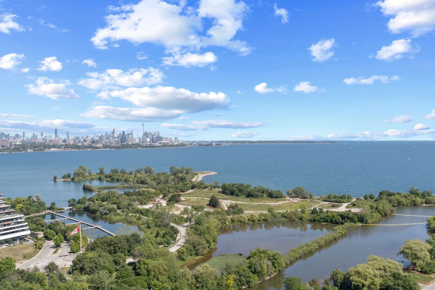 2240 Lakeshore #3006_058.jpg