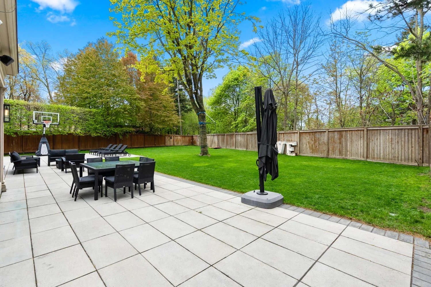 45 Norden Cres_080.jpg