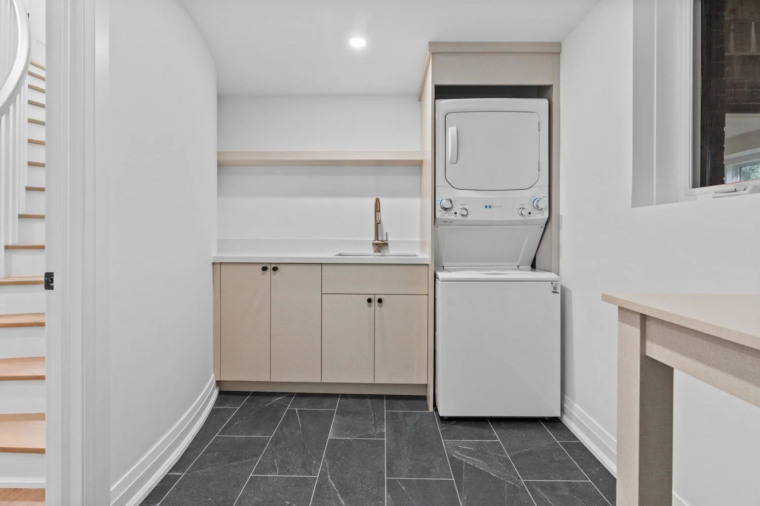78 Main St_038.jpg