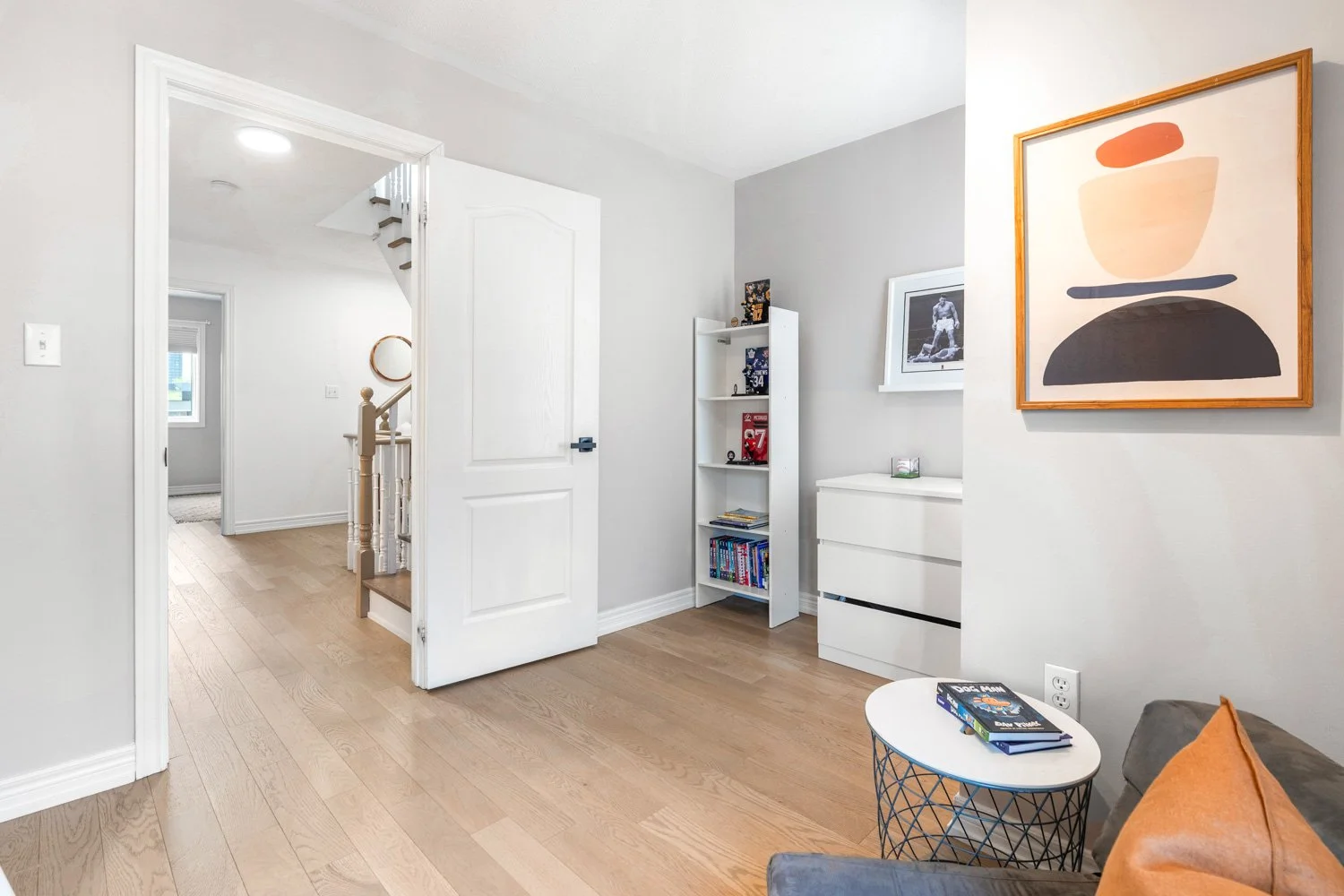 8 Grogan Mews_028.jpg