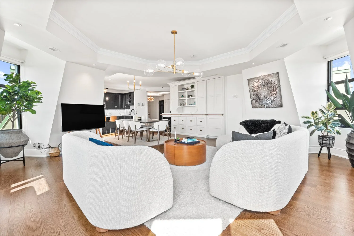 650 Mt Pleasant_006.jpg