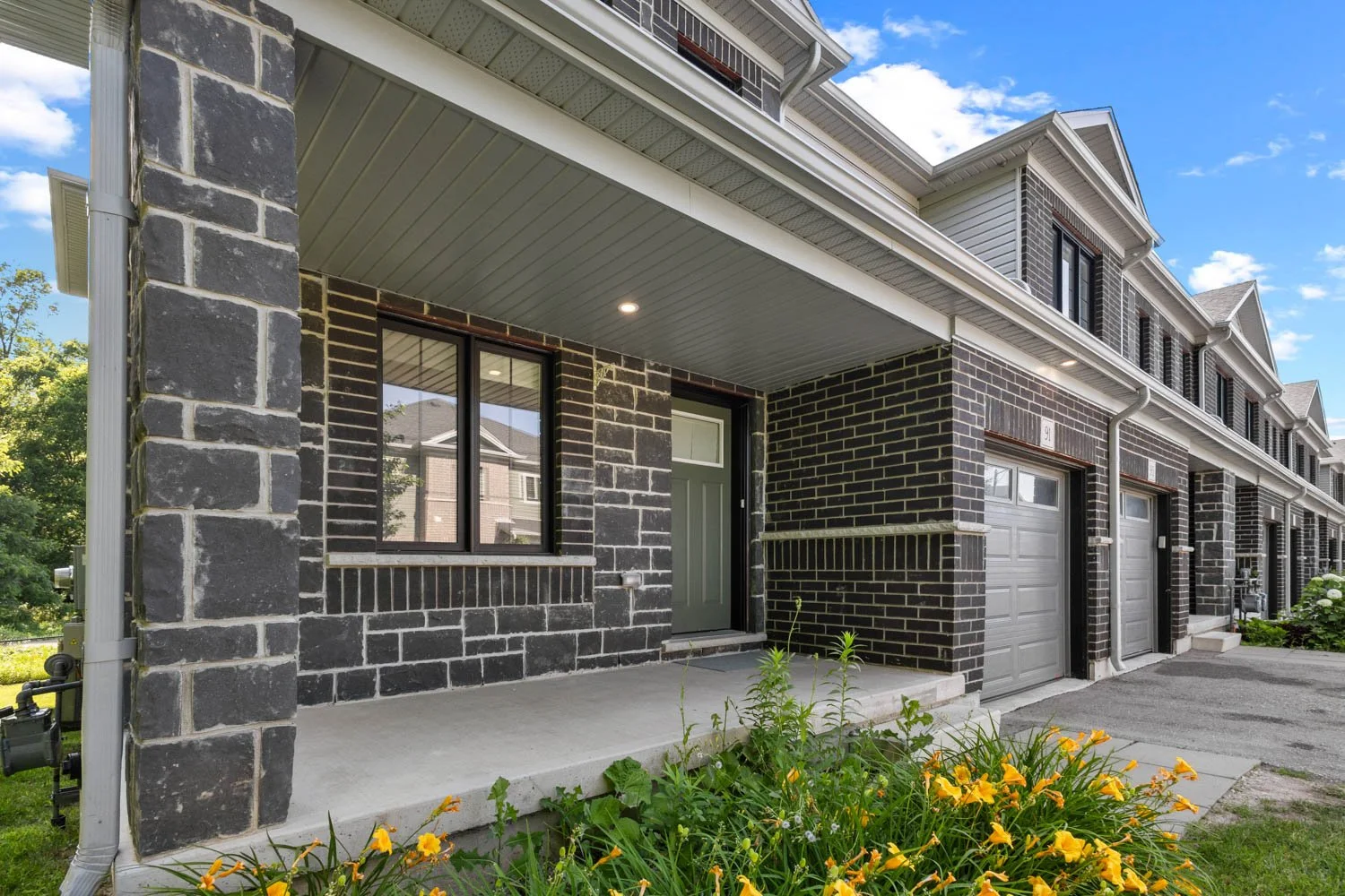 91 Woodedge circle_037.jpg