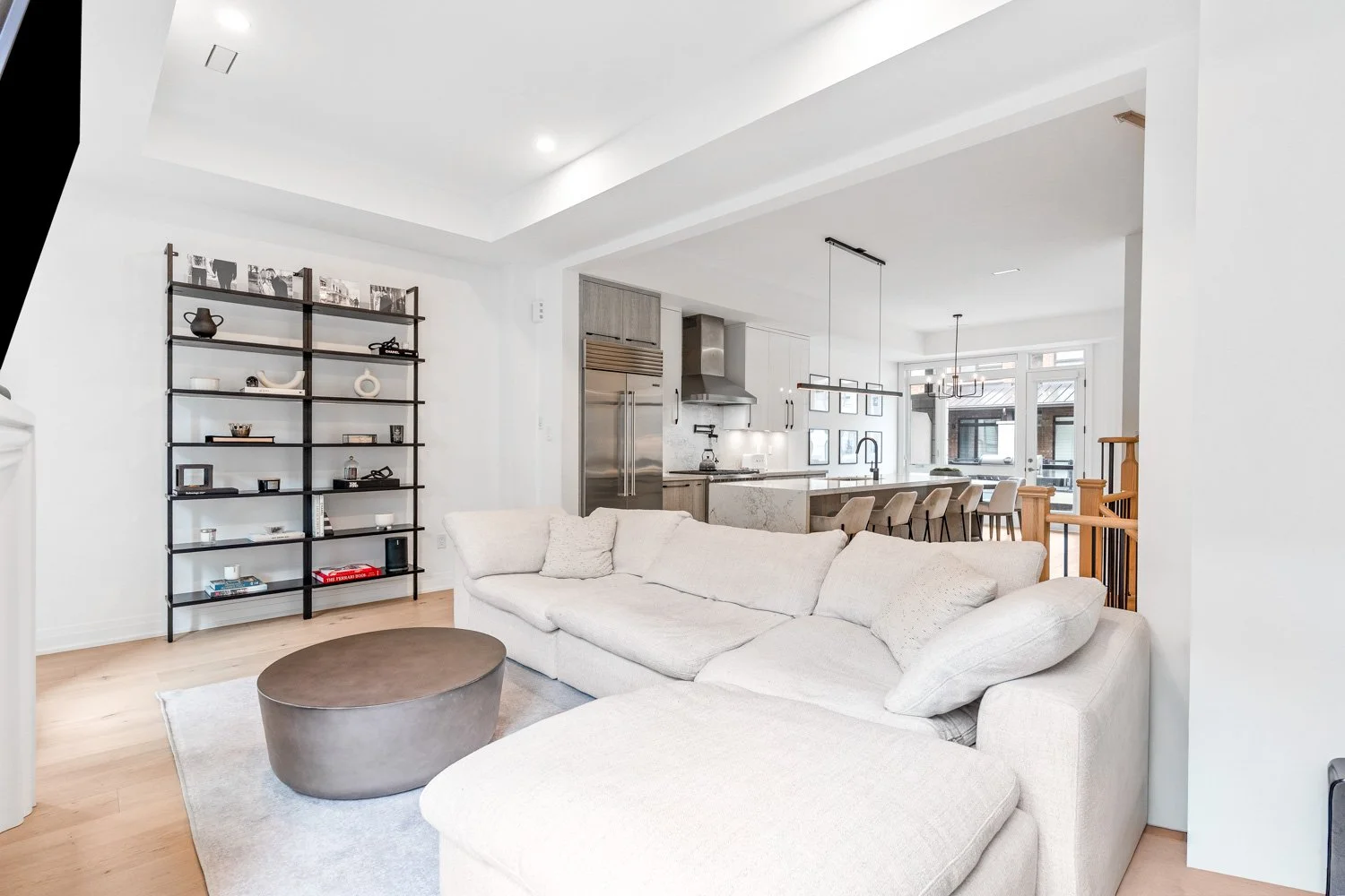 37 Globemaster Ln_017.jpg