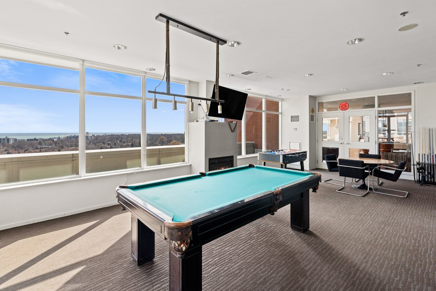 200 Manitoba_026.jpg