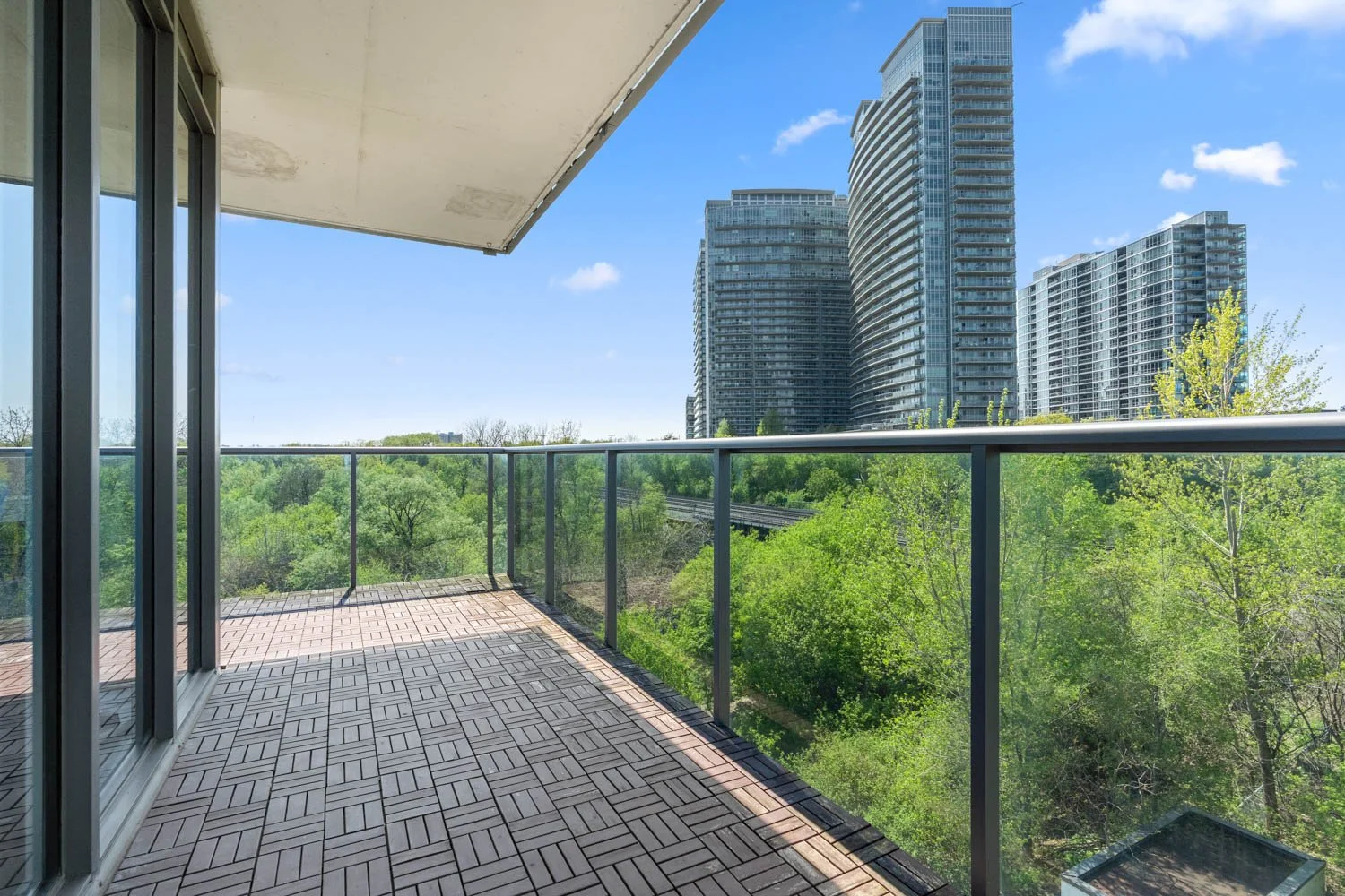88 Parklawn_037.jpg