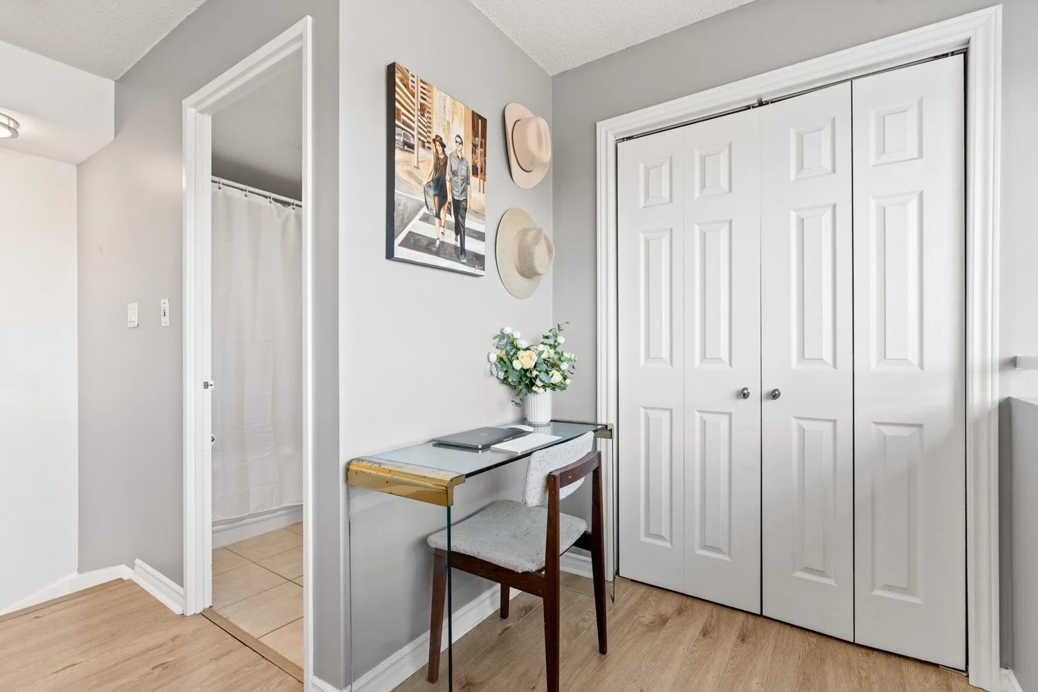 200 Manitoba_024.jpg