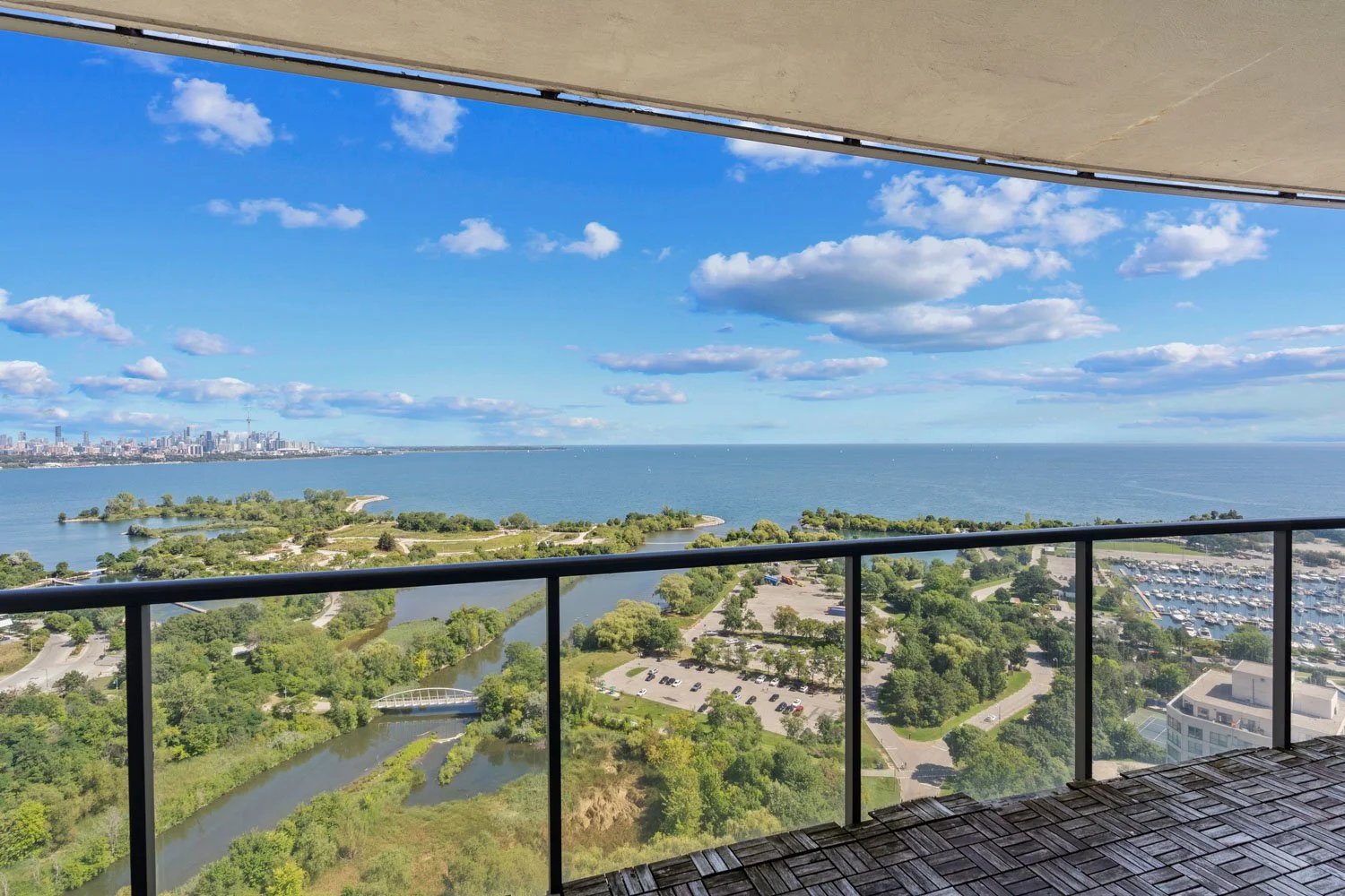 2240 Lakeshore #3006_061.jpg