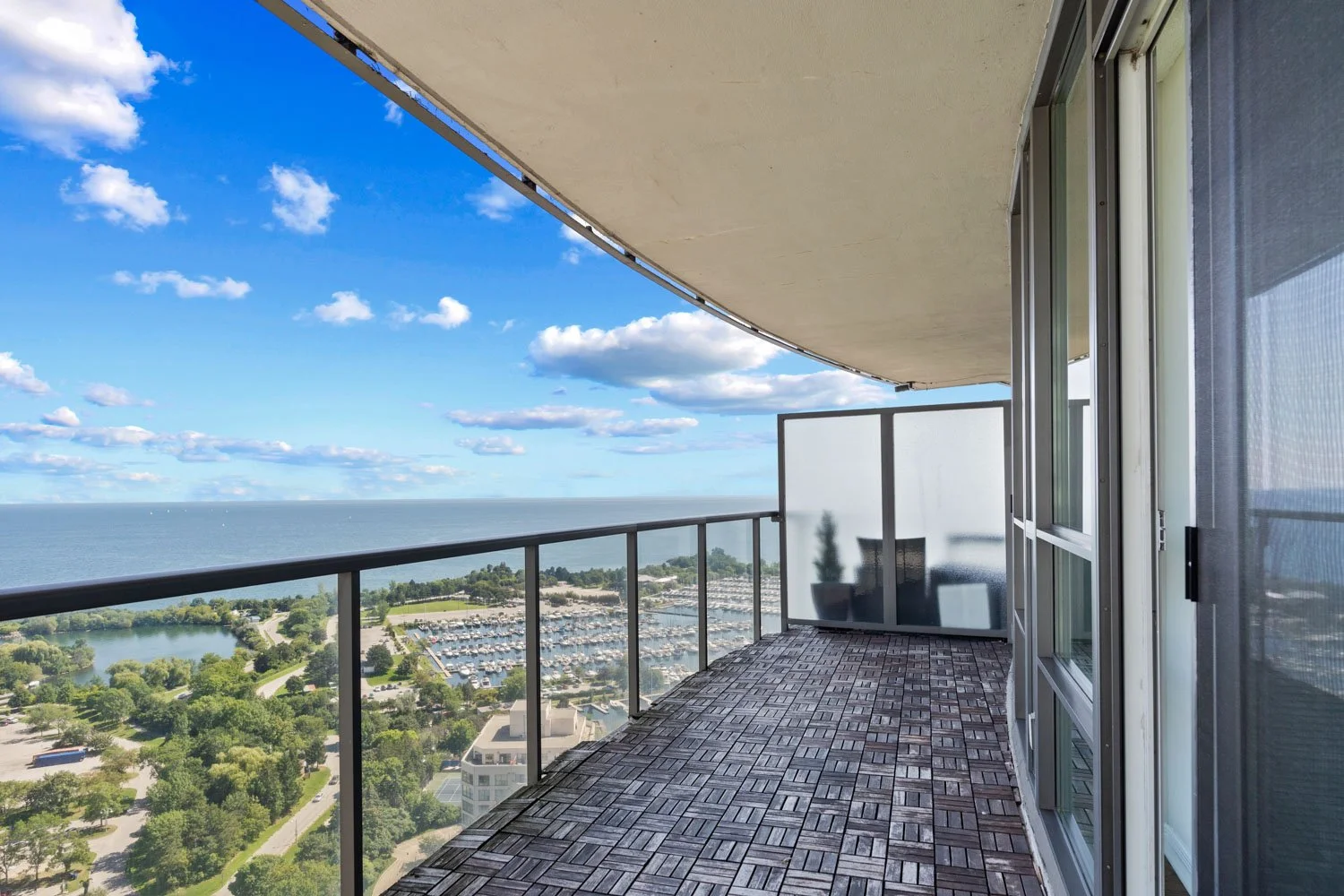 2240 Lakeshore #3006_048.jpg