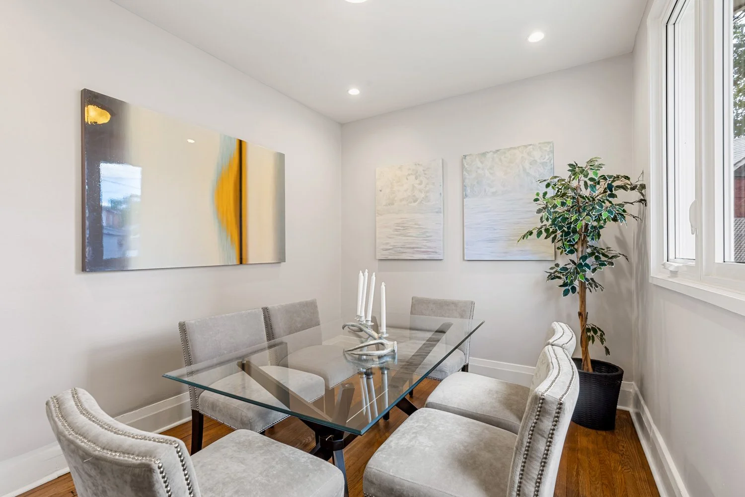 278 Montrose_009.jpg
