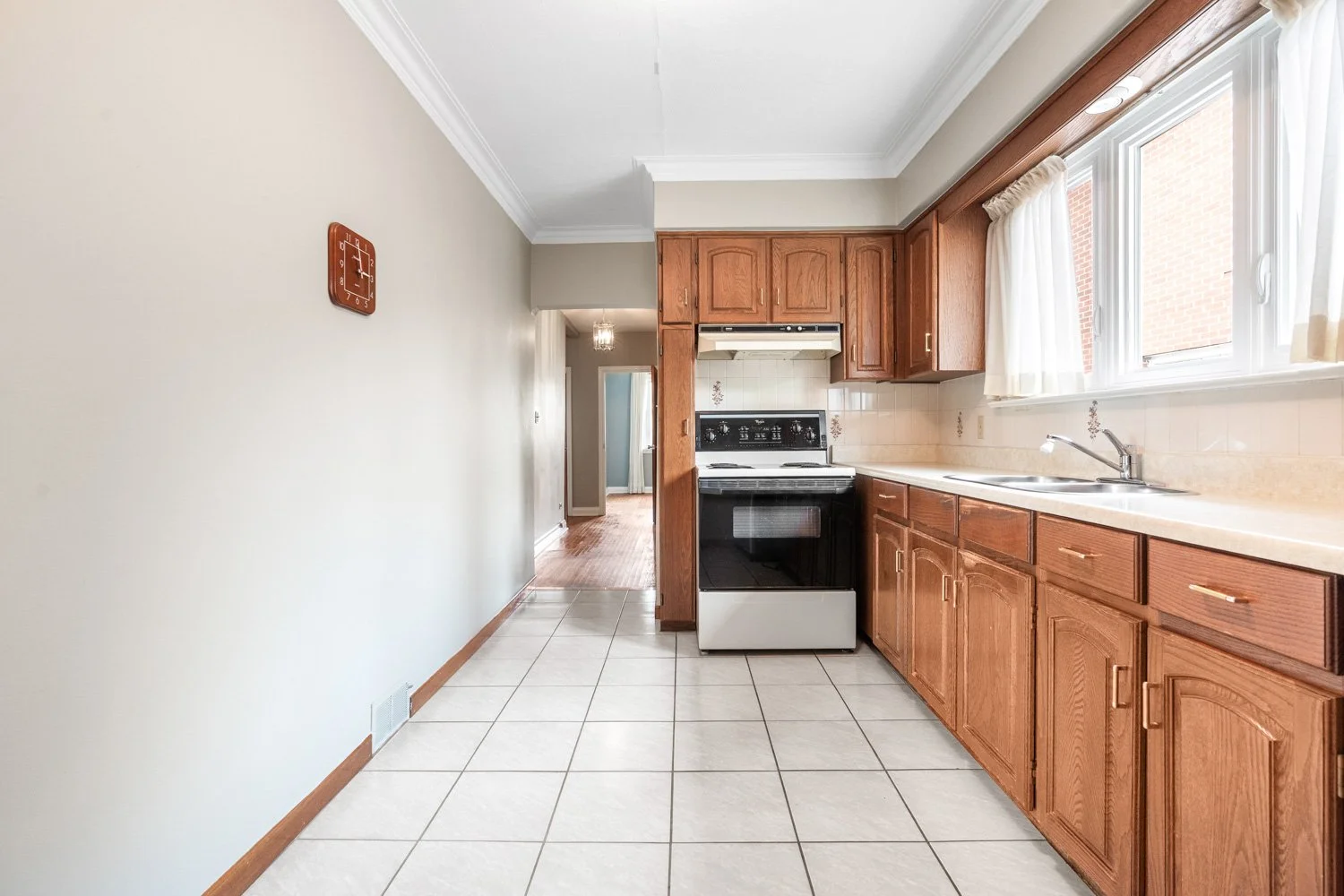 114 Gracefield_022.jpg
