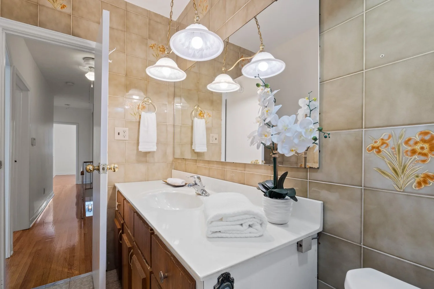 921 Lansdowne_031.jpg
