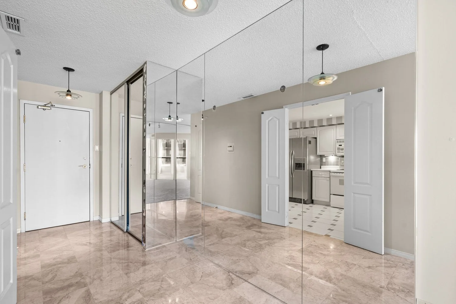 10 Tichester Rd_014.jpg