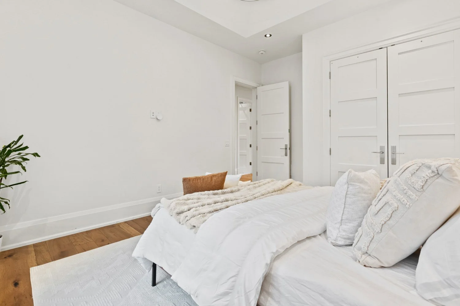 45 Norden Cres_054.jpg