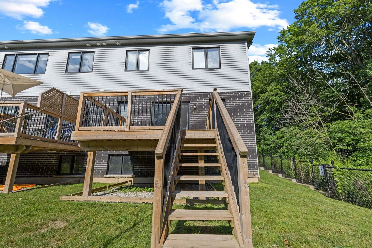 91 Woodedge circle_040.jpg