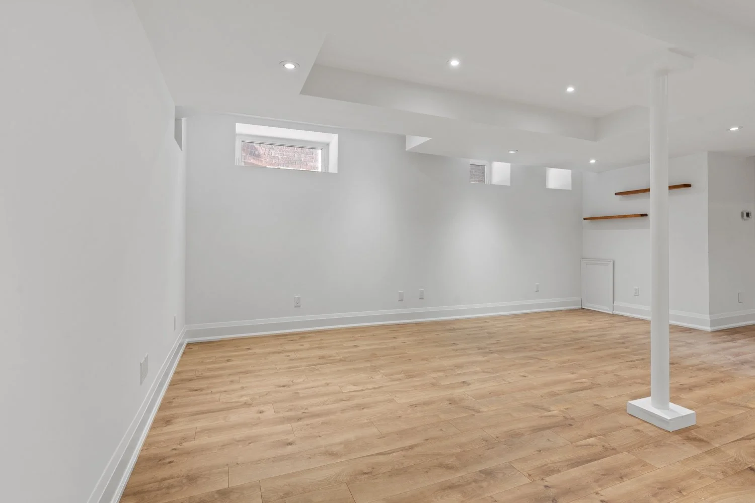 474 Armadale Ave_039.jpg