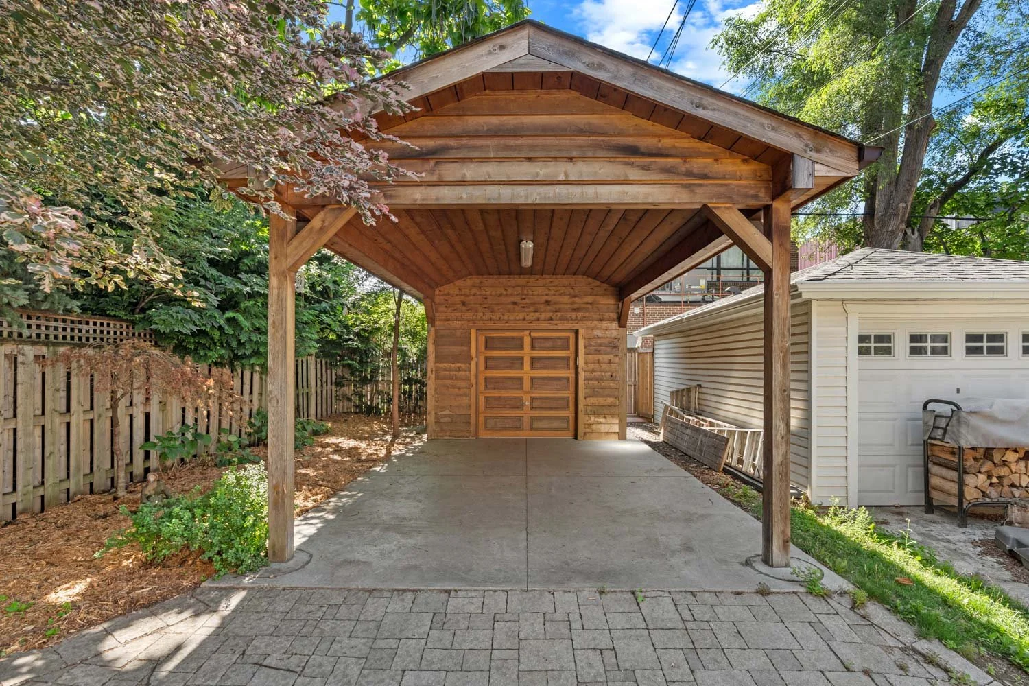 474 Armadale Ave_045.jpg
