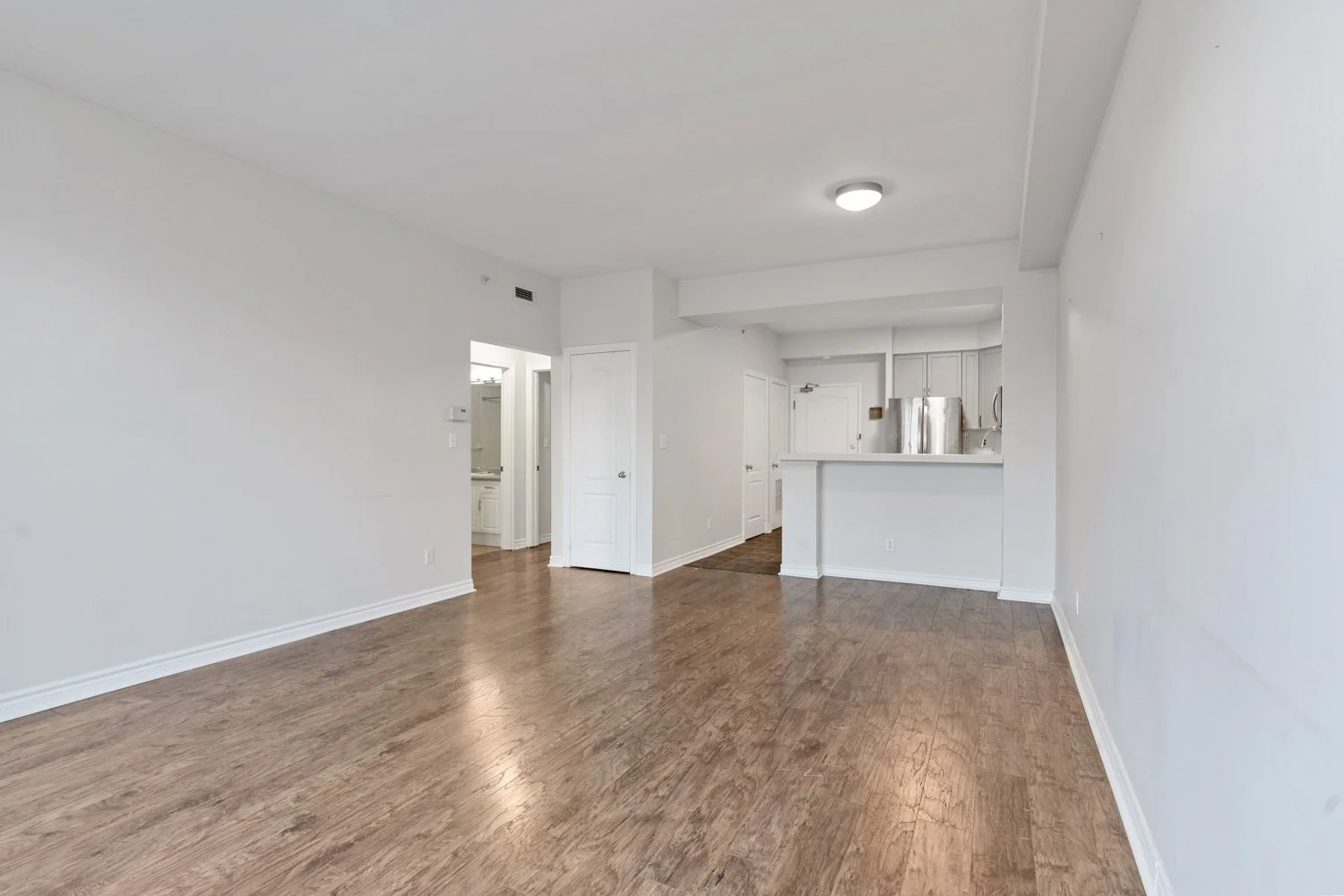 3531 lakeshore_009.jpg