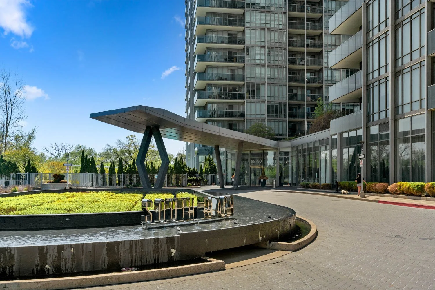 88 Parklawn_045.jpg