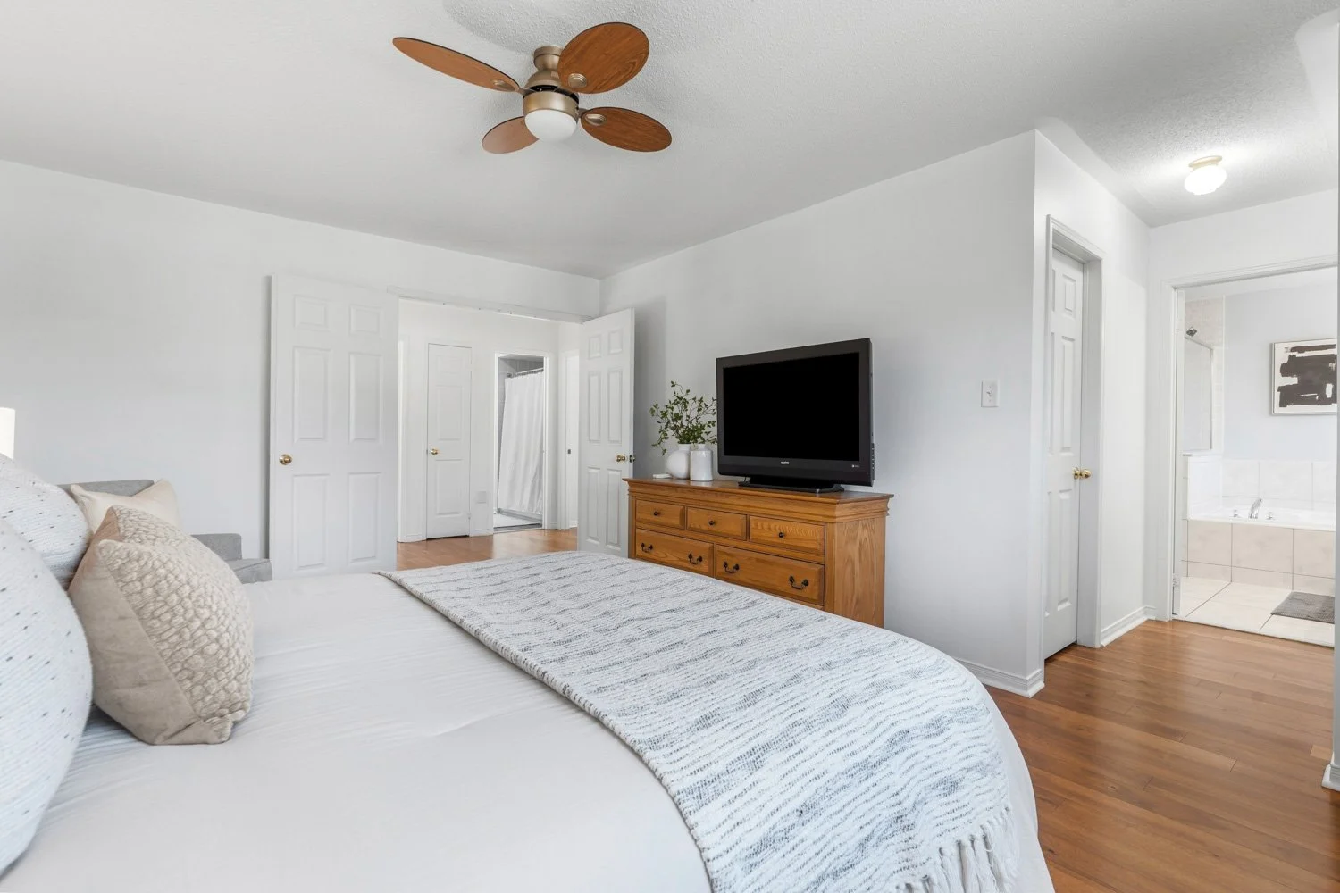 4773 Yorkshire avenue_020.jpg